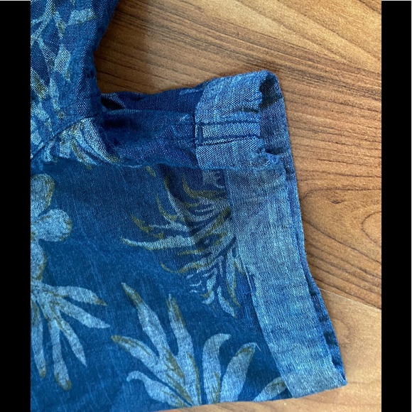 Floral button-up t-shirt - Picture 5 of 6